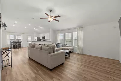 4331 Oakdale Mist Drive, Dickinson, TX 77539 - Photo 5