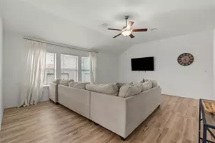 4331 Oakdale Mist Dr, Dickinson, TX 77539 - Photo 7