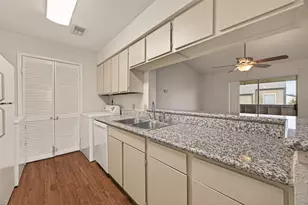 15534 Zabolio Dr, Houston, TX 77598 - Photo 7