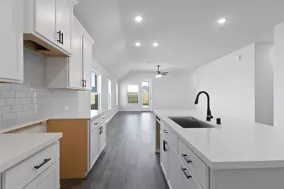 32011 Hoptree Lane, Waller, TX 77484 - Photo 13