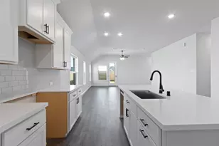 32011 Hoptree Ln, Waller, TX 77484 - Photo 13