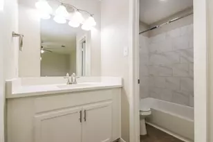 8514 Forest Point Dr, Humble, TX 77338 - Photo 11