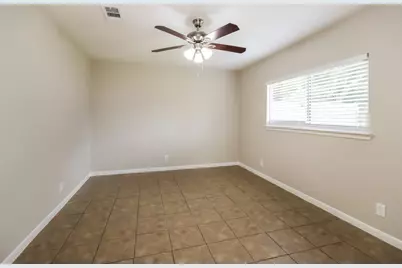8514 Forest Point Drive, Humble, TX 77338 - Photo 9