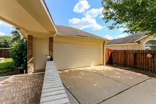 1534 Brookstone Ln, Sugar Land, TX 77479 - Photo 29
