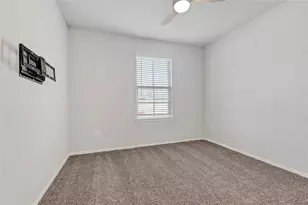 16891 Pink Wintergreen Dr, Conroe, TX 77385 - Photo 3