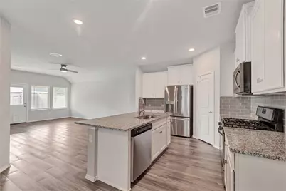 16891 Pink Wintergreen Drive, Conroe, TX 77385 - Photo 5