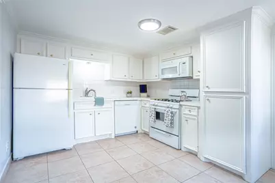 860 E 25th Street, Houston, TX 77009 - Photo 7
