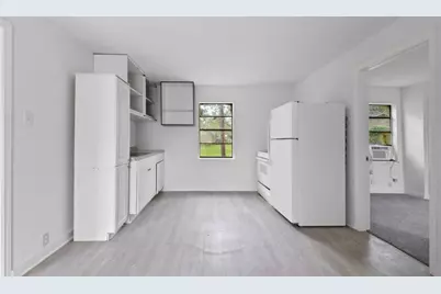 806 East Emily Avenue #2, Wharton, TX 77488 - Photo 13