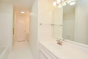 15814 El Dorado Oaks Dr, Houston, TX 77059 - Photo 13