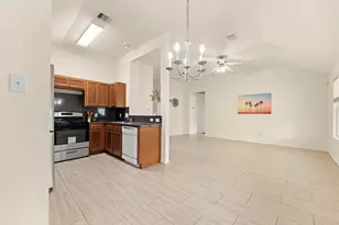 2631 Steelhead Dr, Houston, TX 77045 - Photo 7