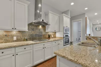 652 E 6th 1/2 Street, Houston, TX 77007 - Photo 7