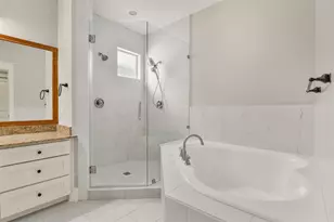 652 E 6th 1/2 St, Houston, TX 77007 - Photo 19