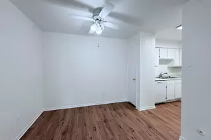 9350 Country Creek Dr, Houston, TX 77036 - Photo 17