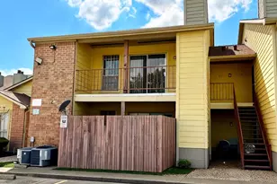 9350 Country Creek Dr, Houston, TX 77036 - Photo 3