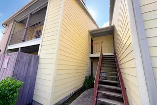 9350 Country Creek Dr, Houston, TX 77036 - Photo 5