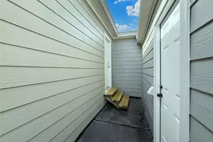 429 17th Ave N, Texas City, TX 77590 - Photo 37
