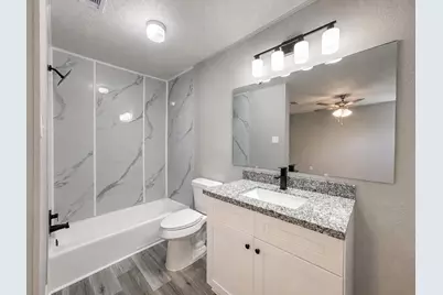 429 17th Avenue N, Texas City, TX 77590 - Photo 35