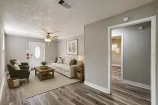 429 17th Ave N, Texas City, TX 77590 - Photo 3