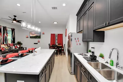 5718 Beall Street #C, Houston, TX 77091 - Photo 9