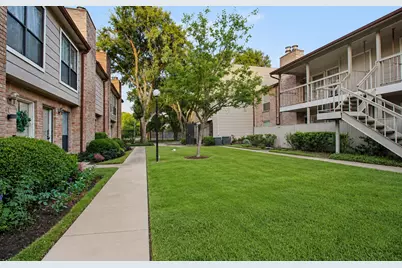 2110 Wilcrest Drive #105, Houston, TX 77042 - Photo 23