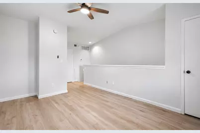 2110 Wilcrest Drive #105, Houston, TX 77042 - Photo 13