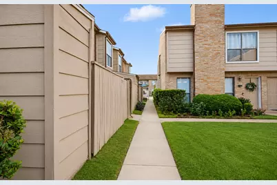 2110 Wilcrest Drive #105, Houston, TX 77042 - Photo 21