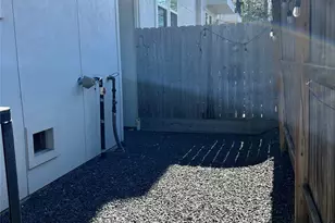 1315 W 24th St, Houston, TX 77008 - Photo 33