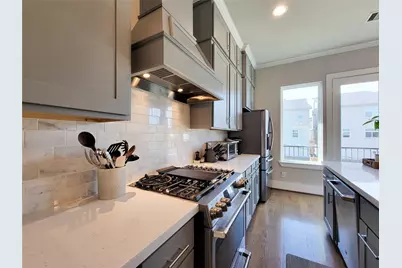 1315 W 24th Street #A, Houston, TX 77008 - Photo 9