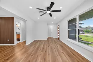 4310 Jorns St, Houston, TX 77045 - Photo 7