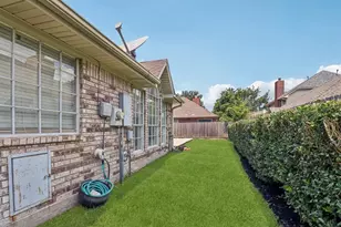 1322 W Forest Dr, Houston, TX 77043 - Photo 31