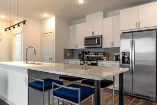 1000 Fort Worth Ave, Dallas, TX 75208 - Photo 11