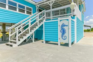 1041 N Monkhouse Dr, Crystal Beach, TX 77650 - Photo 31