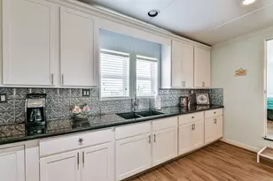 1041 N Monkhouse Dr, Crystal Beach, TX 77650 - Photo 15