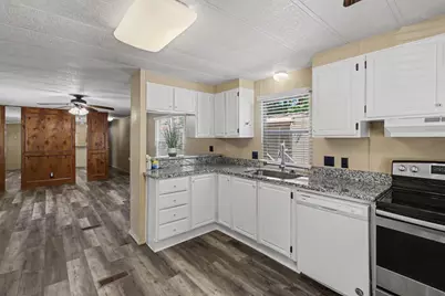 14351 W Ravine Run, Willis, TX 77318 - Photo 5