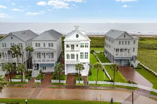 2425 E Seaside Dr, Galveston, TX 77550 - Photo 3
