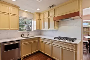 501 Audubon St, League City, TX 77573 - Photo 9
