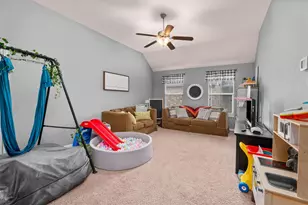 13846 McKinney Creek Ln, Houston, TX 77044 - Photo 17