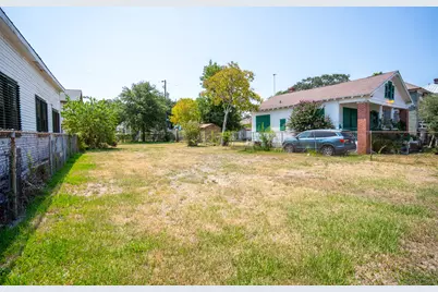 3615 Avenue N, Galveston, TX 77550 - Photo 7