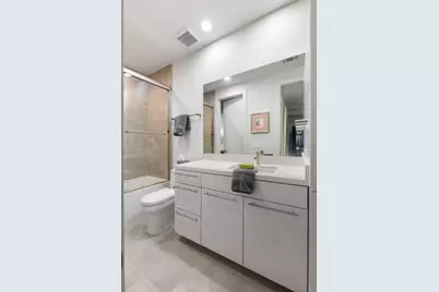 205 Portland Street, Houston, TX 77006 - Photo 29