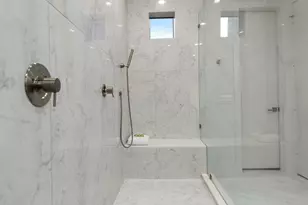 205 Portland St, Houston, TX 77006 - Photo 23