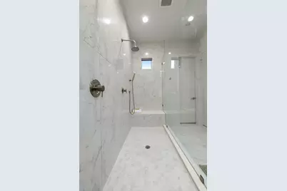 205 Portland Street, Houston, TX 77006 - Photo 23