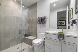 205 Portland St, Houston, TX 77006 - Photo 11