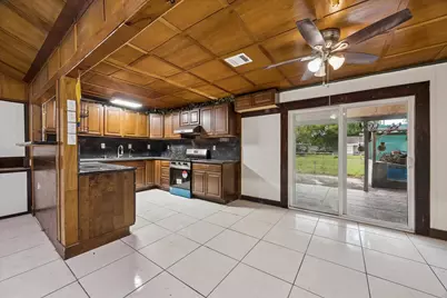 10910 Keese Drive, Houston, TX 77089 - Photo 7