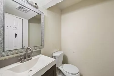 10910 Keese Drive, Houston, TX 77089 - Photo 11