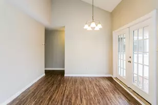 10810 Lakewood Oaks Dr, Sugar Land, TX 77498 - Photo 5