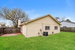 10810 Lakewood Oaks Dr, Sugar Land, TX 77498 - Photo 15