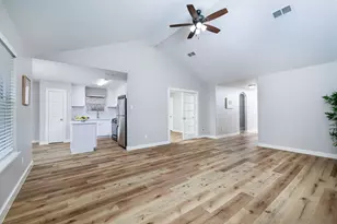10232 Tate Ct, Conroe, TX 77385 - Photo 5