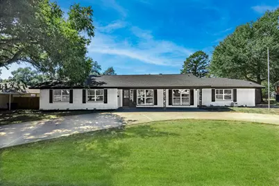 227 Ivy Street, Navasota, TX 77868 - Photo 1