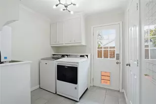 12515 Queensbury Ln, Houston, TX 77024 - Photo 13
