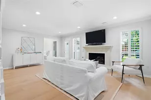 12515 Queensbury Ln, Houston, TX 77024 - Photo 7